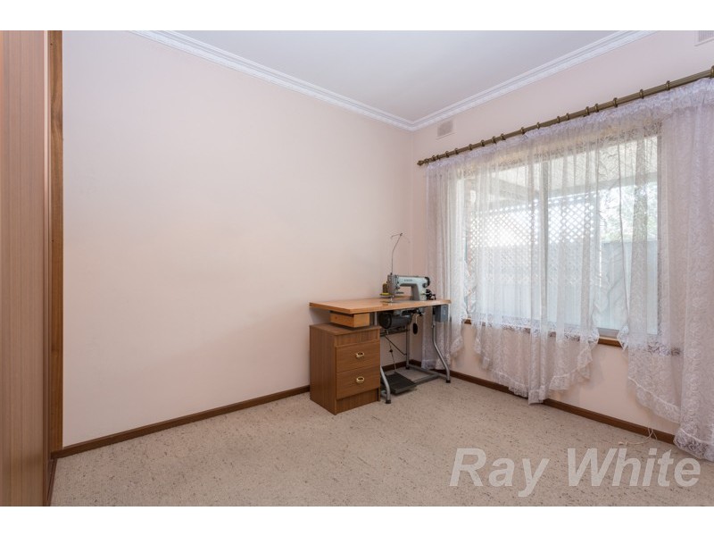 9 Lochside Drive, West Lakes SA 5021