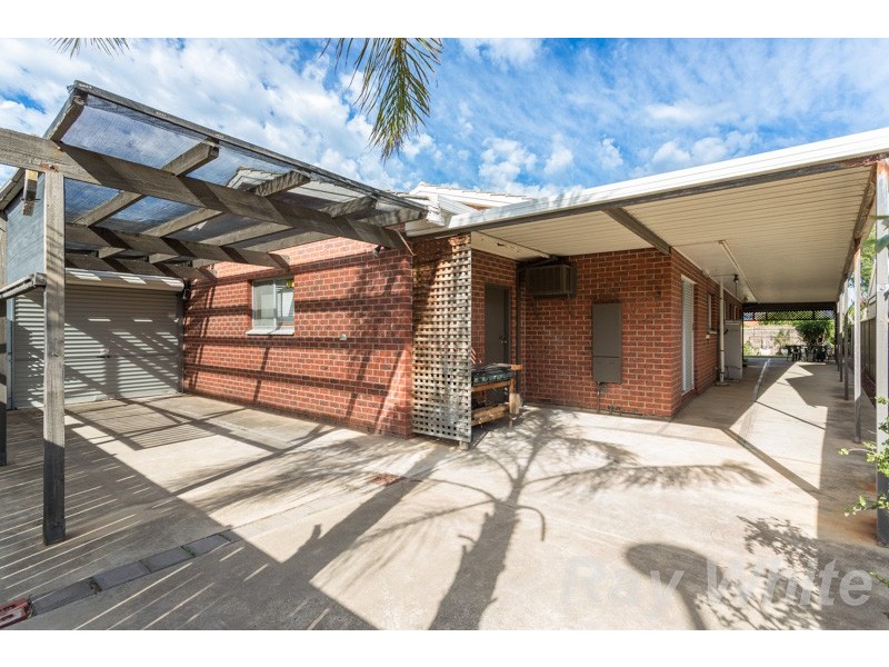 9 Lochside Drive, West Lakes SA 5021