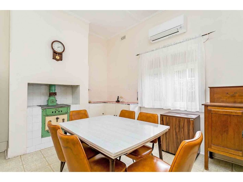 11 Chester Street, Largs Bay SA 5016