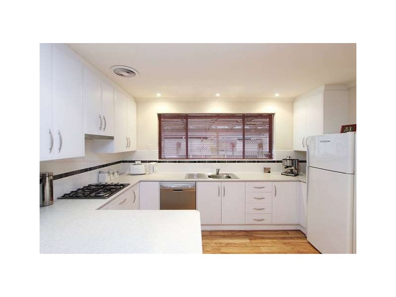 2/11 Thomson Crs, North Haven SA 5018