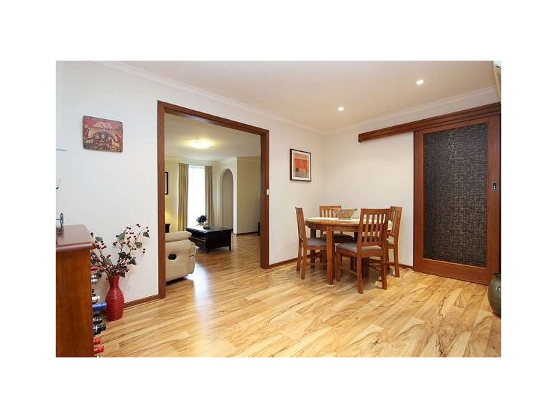 2/11 Thomson Crs, North Haven SA 5018