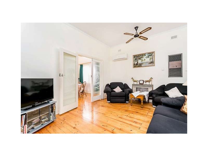 25 Hanson Street, Semaphore SA 5019