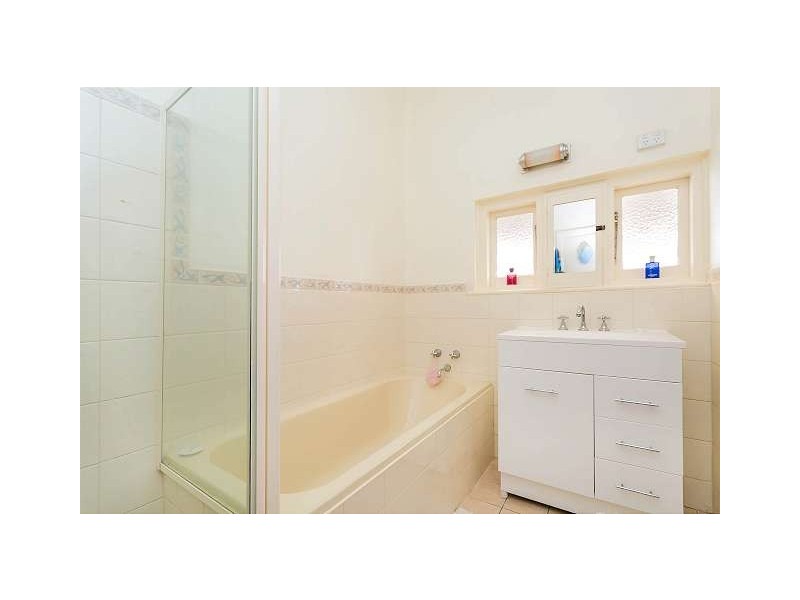 25 Hanson Street, Semaphore SA 5019