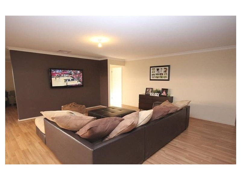 8 Nybo Court, Munno Para West SA 5115