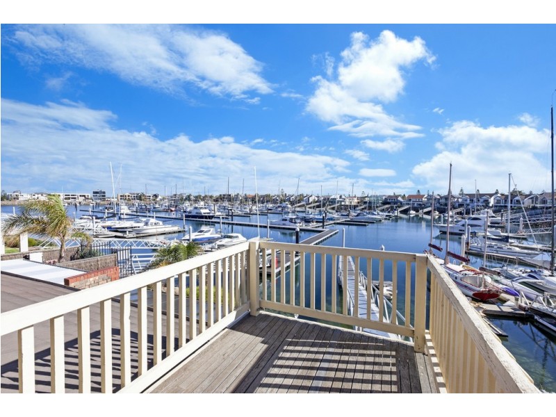 16 Liberty Avenue, North Haven SA 5018