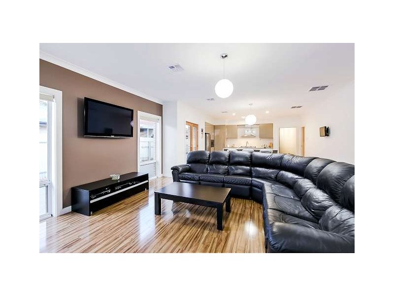 64 Oval Avenue, Woodville South SA 5011