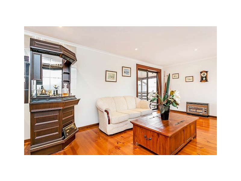 40 Tucker Crescent, North Haven SA 5018