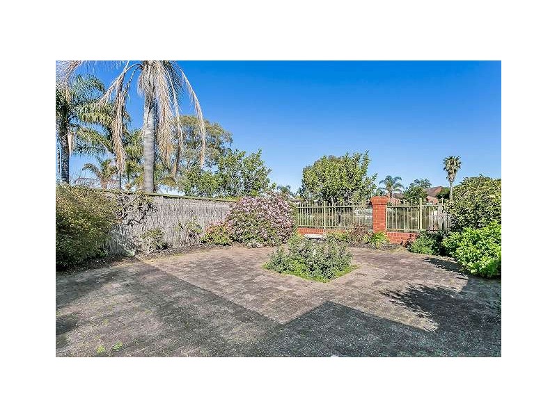 2/7 Moorea Avenue, West Lakes SA 5021