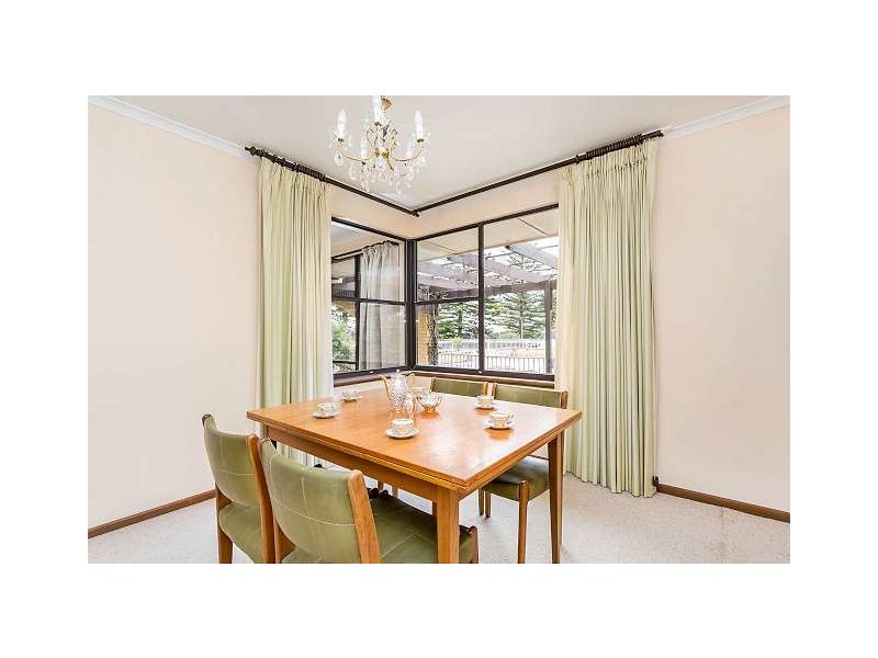 319 Lady Gowrie Drive, Taperoo SA 5017