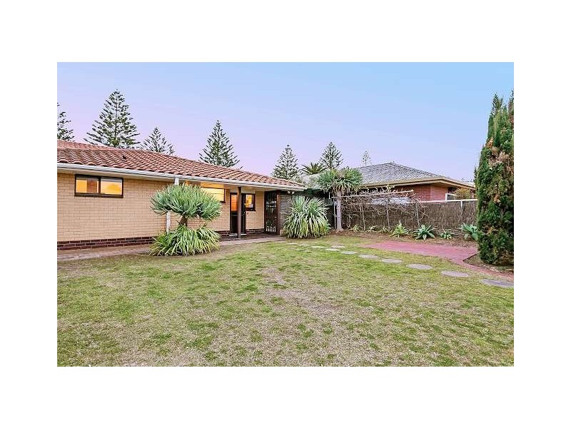 319 Lady Gowrie Drive, Taperoo SA 5017