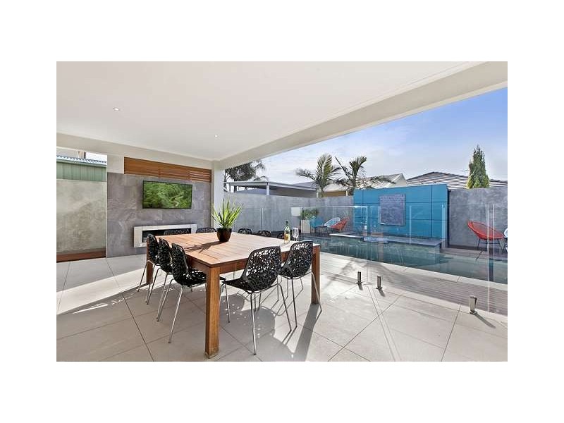 8 Keating Court, West Lakes Shore SA 5020