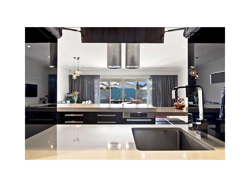 8 Keating Court, West Lakes Shore SA 5020