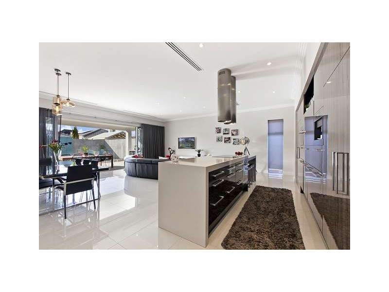 8 Keating Court, West Lakes Shore SA 5020