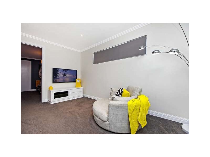 8 Keating Court, West Lakes Shore SA 5020