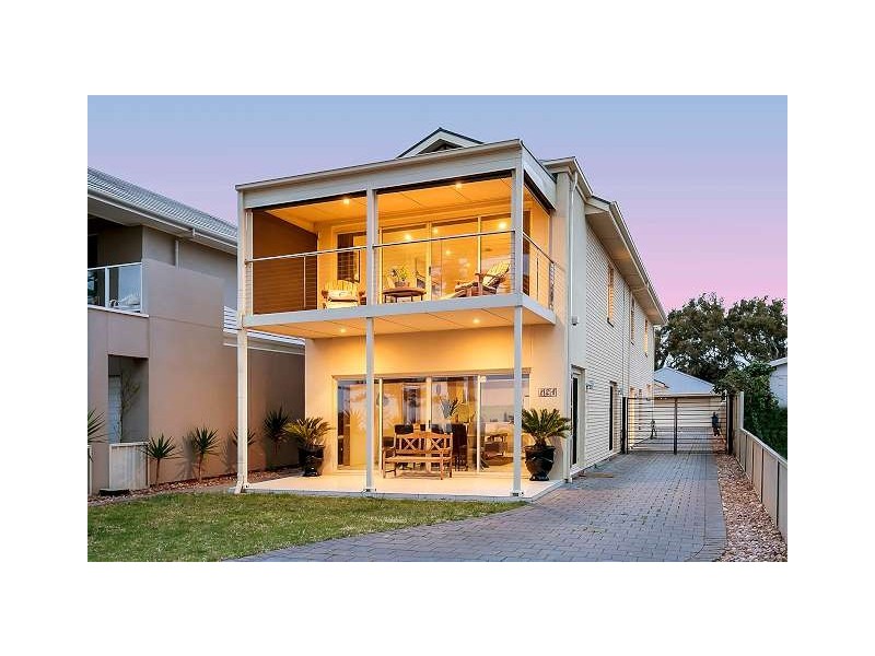 224 Lady Gowrie Drive (Esplanade), Largs Bay SA 5016