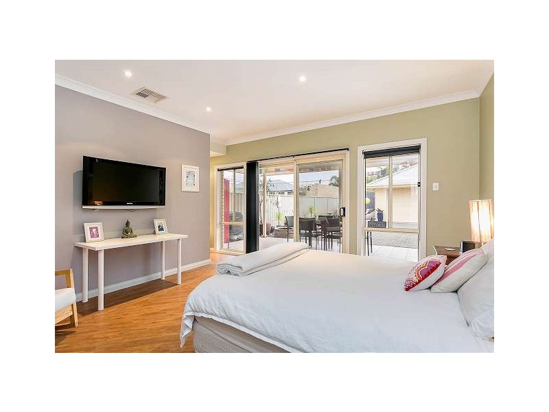 224 Lady Gowrie Drive (Esplanade), Largs Bay SA 5016