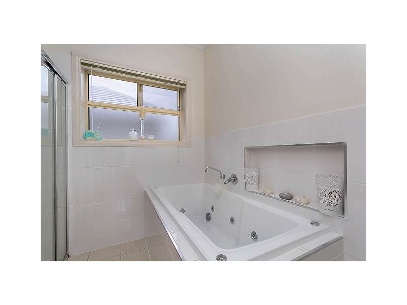 224 Lady Gowrie Drive (Esplanade), Largs Bay SA 5016