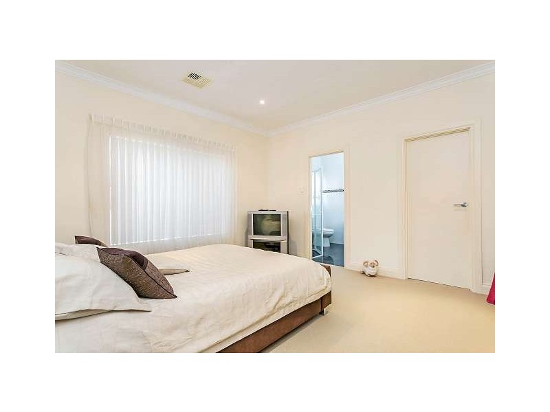 2/689 Burbridge Road, West Beach SA 5024