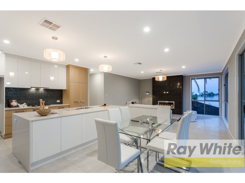 19 Boyd Crescent, West Lakes Shore SA 5020