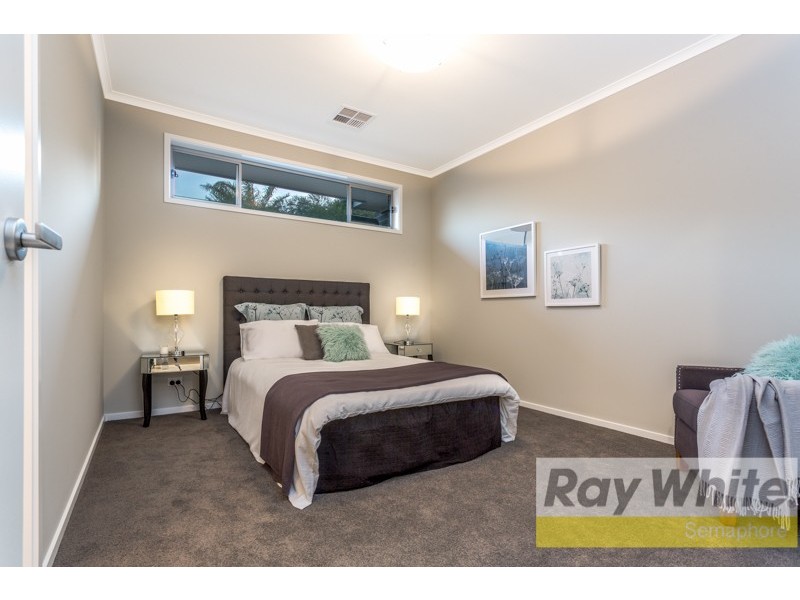 19 Boyd Crescent, West Lakes Shore SA 5020