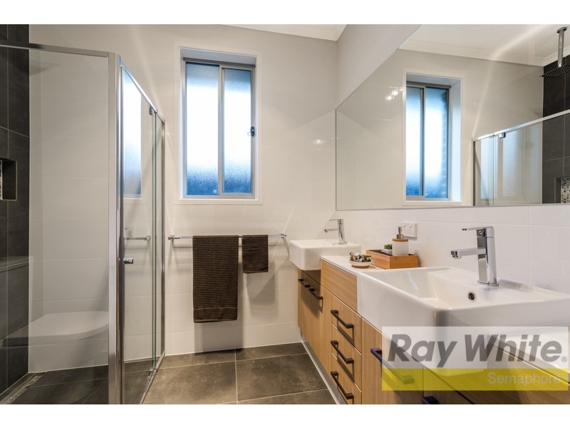 19 Boyd Crescent, West Lakes Shore SA 5020