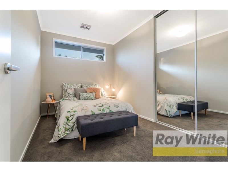 19 Boyd Crescent, West Lakes Shore SA 5020