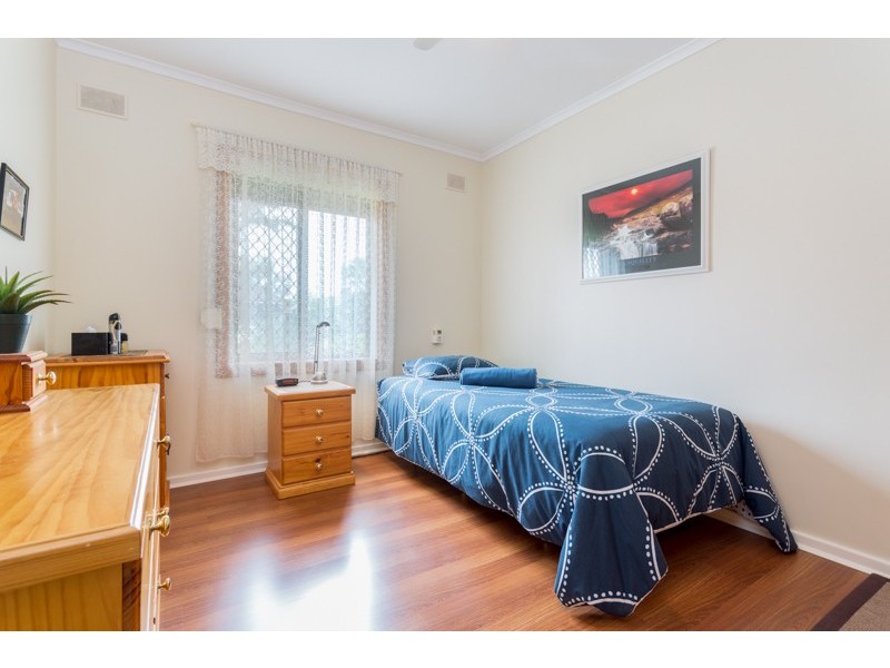 4 Goldingham Street, Taperoo SA 5017