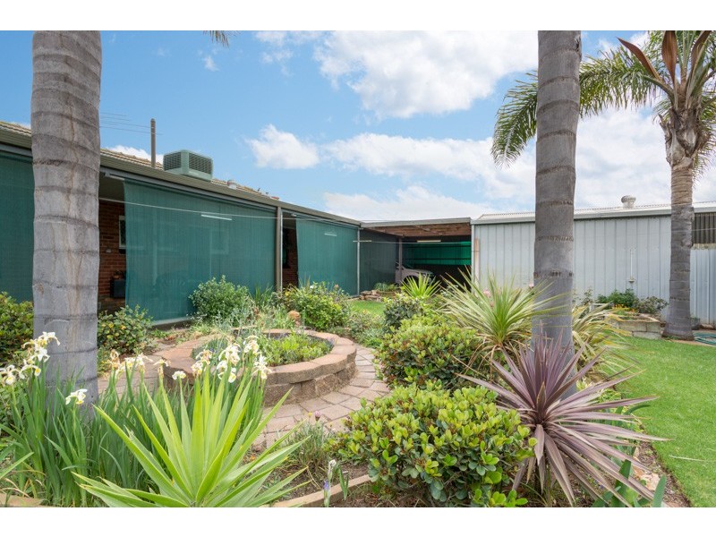 4 Goldingham Street, Taperoo SA 5017