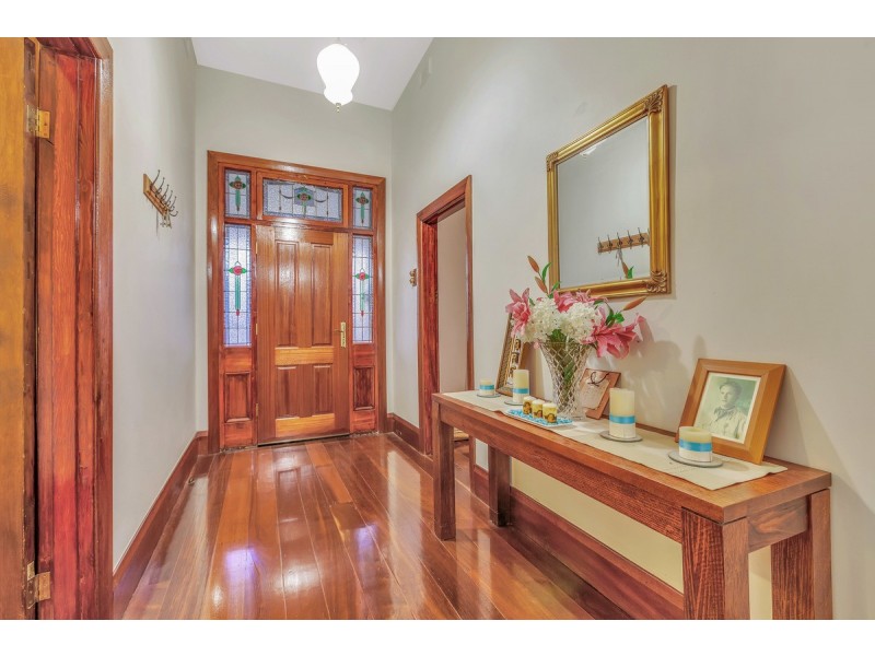 98 Strathfield Terrace, Largs North SA 5016