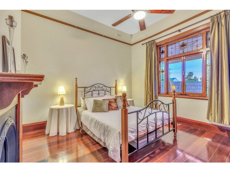 98 Strathfield Terrace, Largs North SA 5016