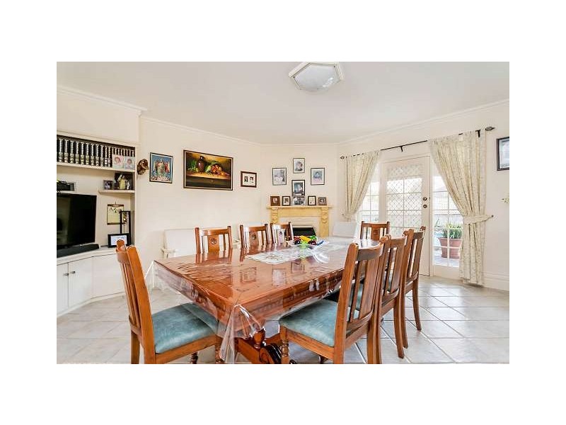 25 Hayes Court, West Lakes SA 5021