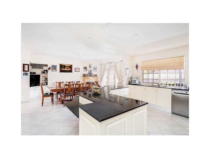 25 Hayes Court, West Lakes SA 5021