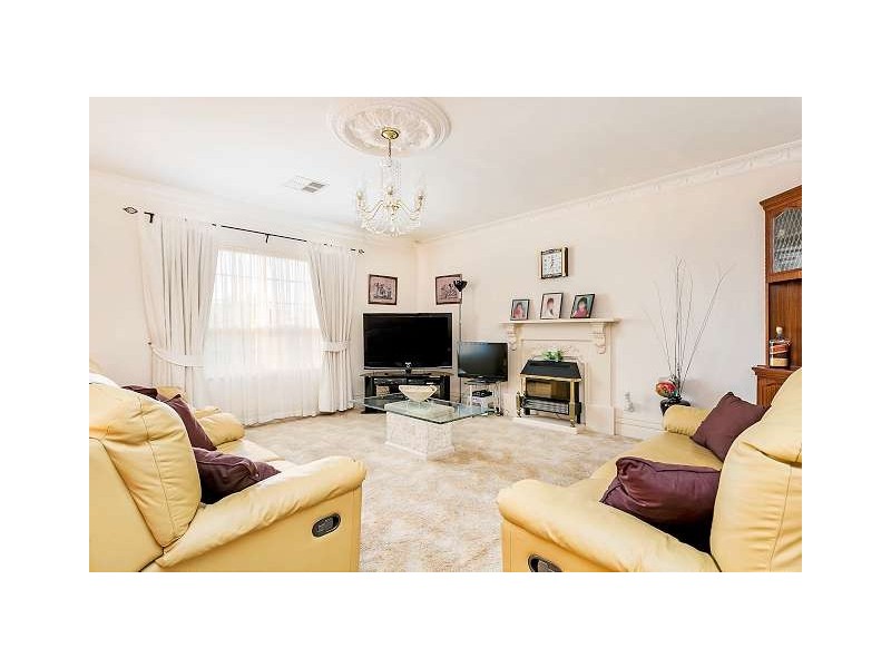 25 Hayes Court, West Lakes SA 5021