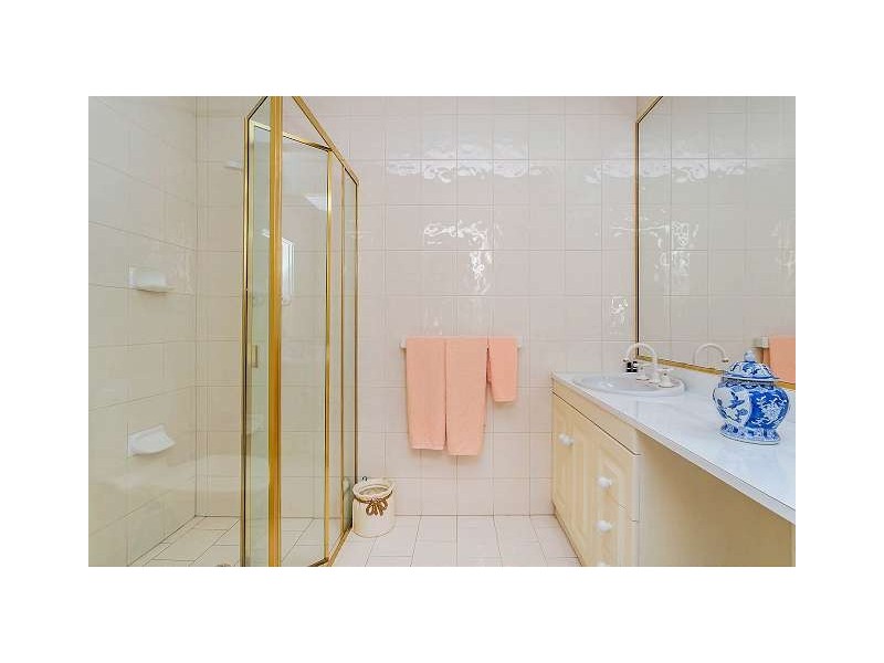 25 Hayes Court, West Lakes SA 5021