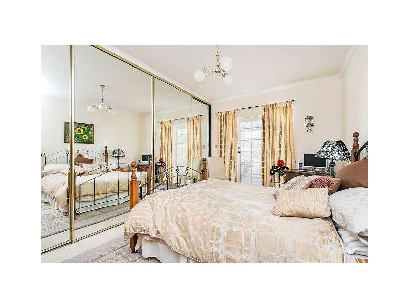 25 Hayes Court, West Lakes SA 5021