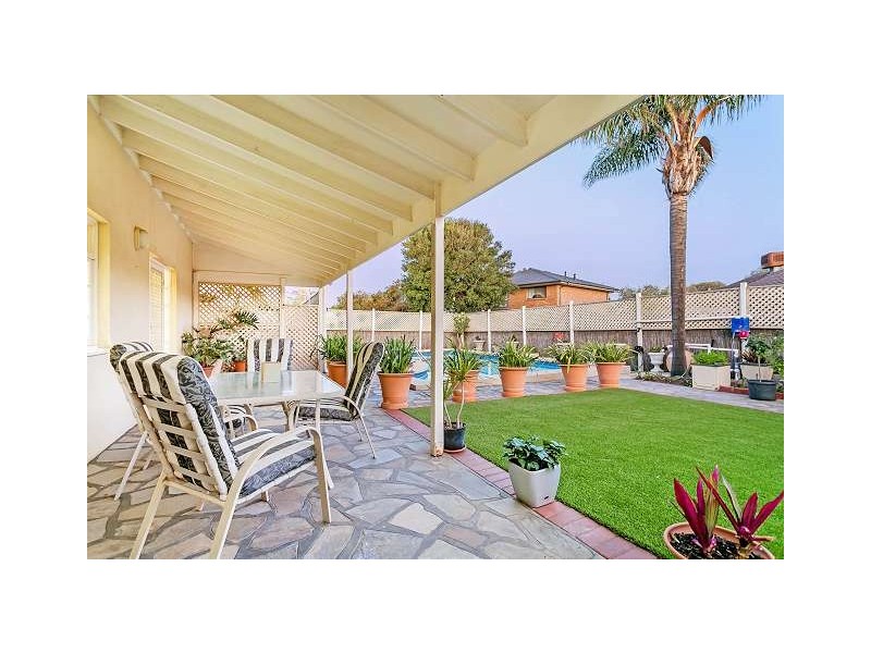 25 Hayes Court, West Lakes SA 5021