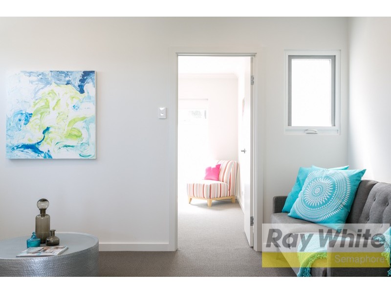 27 Third Avenue, Moana SA 5169