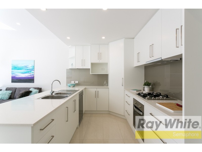 27 Third Avenue, Moana SA 5169