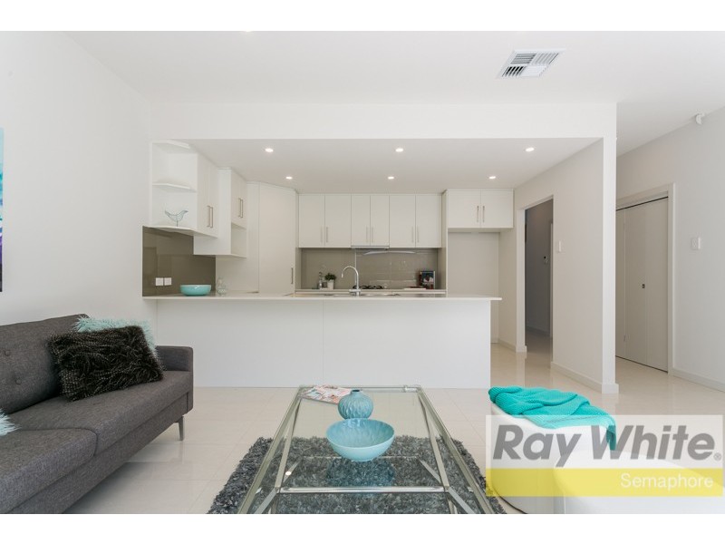 27 Third Avenue, Moana SA 5169