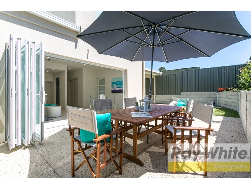 27 Third Avenue, Moana SA 5169