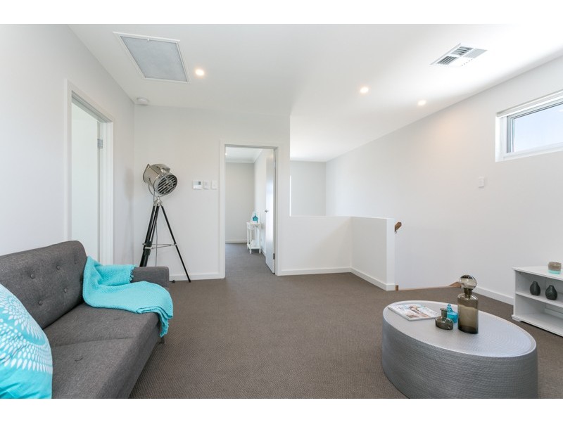 27 Third Avenue, Moana SA 5169