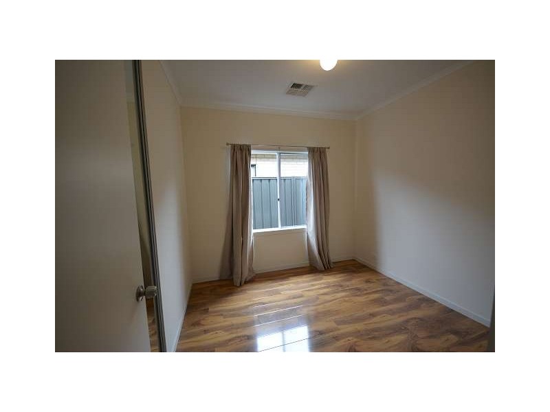 152 Strathfield Tce, Largs North SA 5016