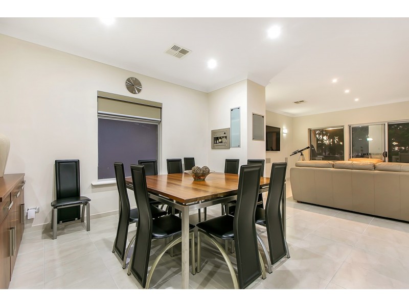 25A Pine Lodge Crescent, Grange SA 5022