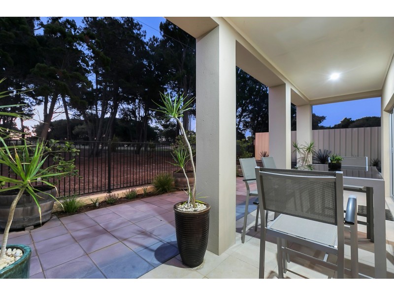 25A Pine Lodge Crescent, Grange SA 5022