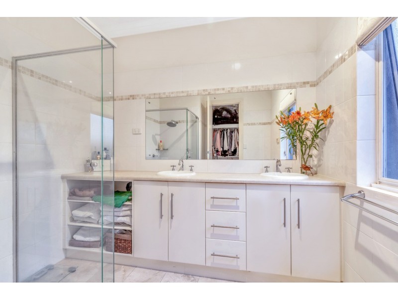 6 Tobago Ct, West Lakes SA 5021