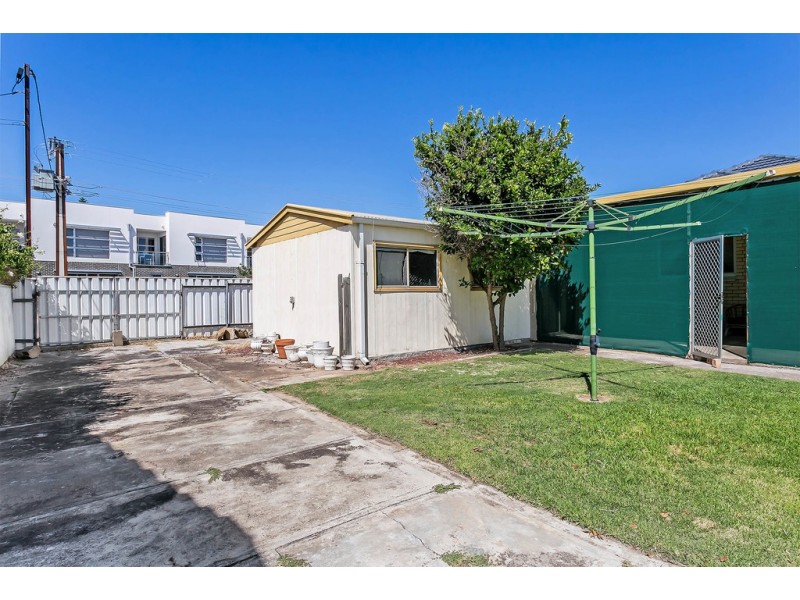 282 Military Road, Semaphore Park SA 5019