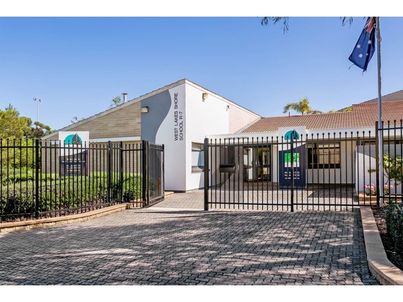 282 Military Road, Semaphore Park SA 5019