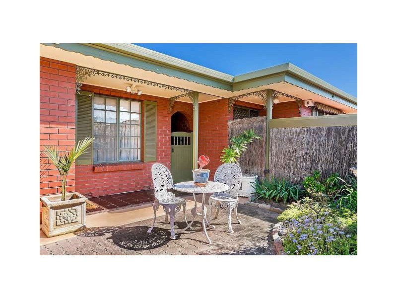 2/7 Moorea Court, West Lakes SA 5021