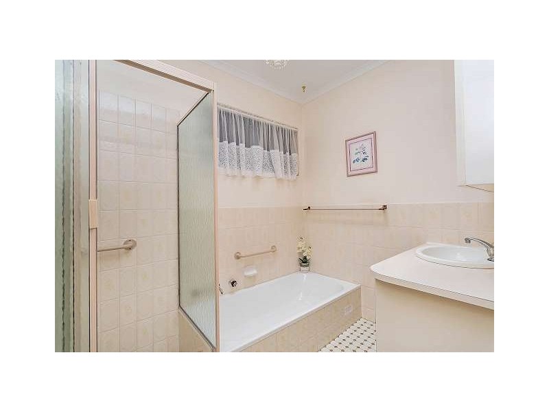 2/7 Moorea Court, West Lakes SA 5021