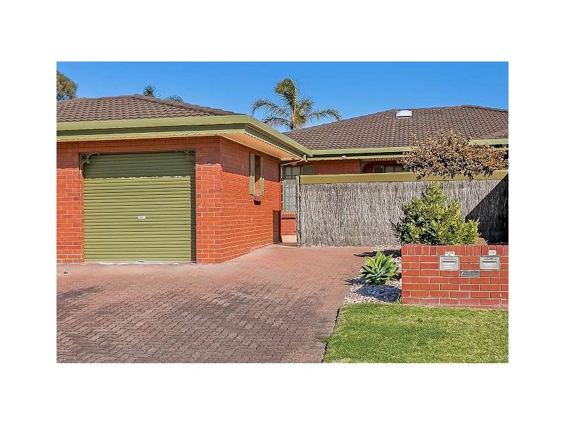 2/7 Moorea Court, West Lakes SA 5021